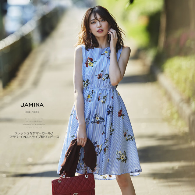 フレッシュなサマーガール フラワーonストライプ柄ワンピース 8月13日 日 再販決定 Jamina ジャミナ 17 Pre Fallカタログ Tocco Closet トッコクローゼット Collection 宮田聡子さんはブルーを着用