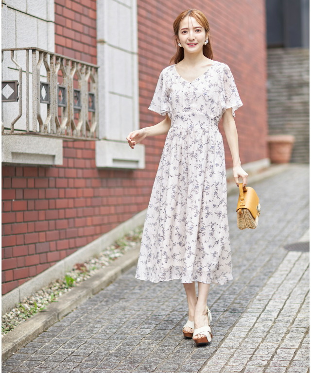 フレアスリーブドビーフラワープリントワンピース 