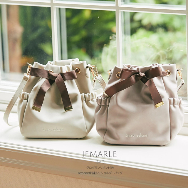 グログランリボン付きtocco closet刺繍入りショルダーバッグ【jemarle ジェマール】 tocco closet(トッコクローゼット)12/31スタート!スペシャルプライス *SALE品につき返品/交換/キャンセル/配送日指定不可/ラッピング不可