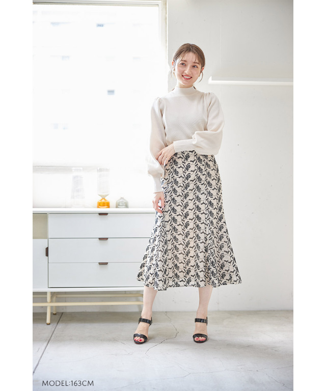 後ろレースアップ刺繍シフォンナローマーメイドスカート【jetify ジェティフィ】 tocco closet(トッコクローゼット)6/4スタート!スペシャルプライス *スペシャルプライス品につき返品/交換/キャンセル/配送日指定不可/ラッピング不可