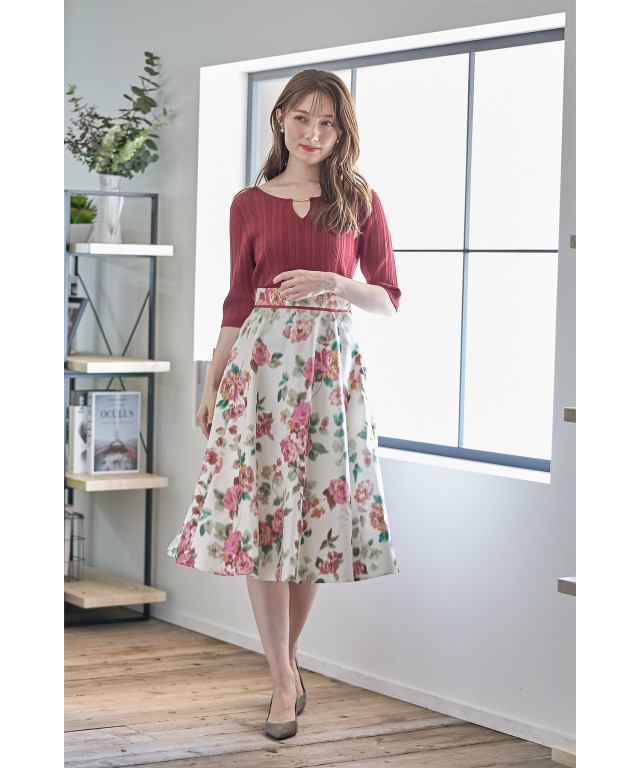 ウエスト配色ライン入りフラワープリントシャンタンフレアスカート 