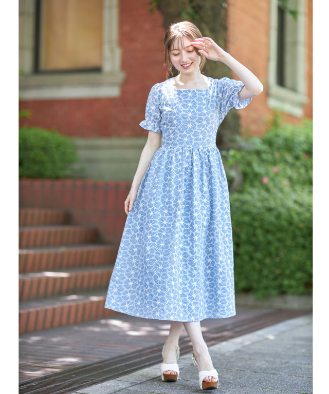 フラワーカットワークレース刺繍バイカラーワンピース 