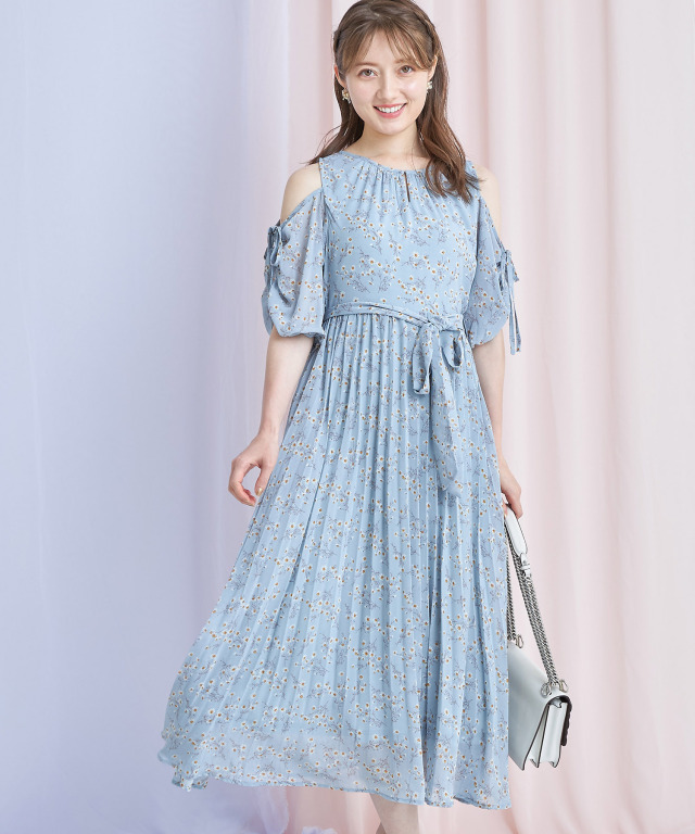 りぼん付きオープンショルダーフラワープリントワンピース