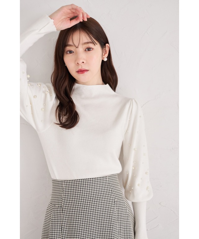 パール付きマトンスリーブプチハイネックニットプルオーバー