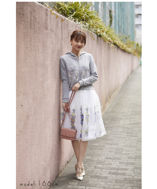 今どきレディなシースルーフラワー刺繍オーガンジースカート 