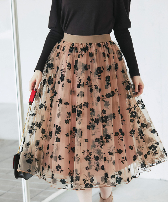 大人クラシカルなオーラ漂うフロッキーフラワープリントボリュームチュールスカート Ribbonjourさんコラボ
