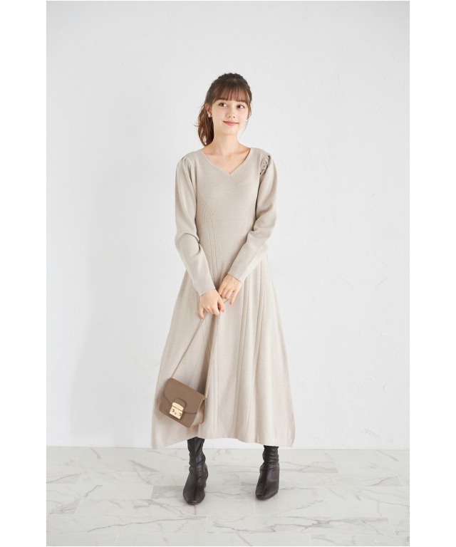 新品・未使用✨タオルサロンカラカラ　ベロア素材　ワンピース＆パンツ２点セット タオルサロンカラカラ オンラインショップ