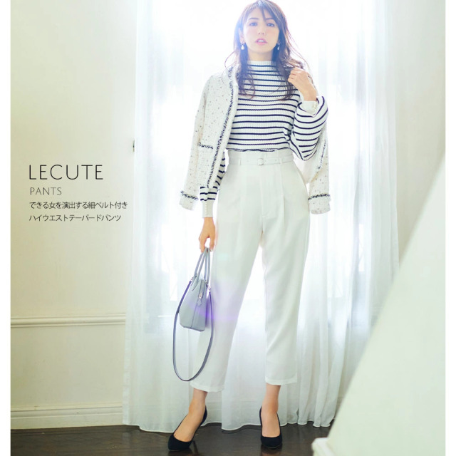 できる女を演出する細ベルト付きハイウエストテーパードパンツ