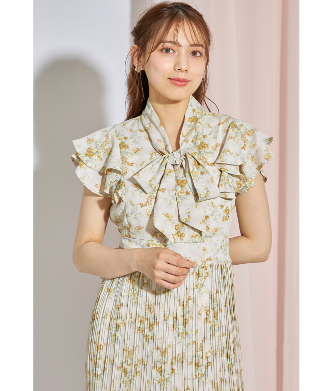 ボウタイりぼんプリーツ切替フラワープリント令嬢ワンピース