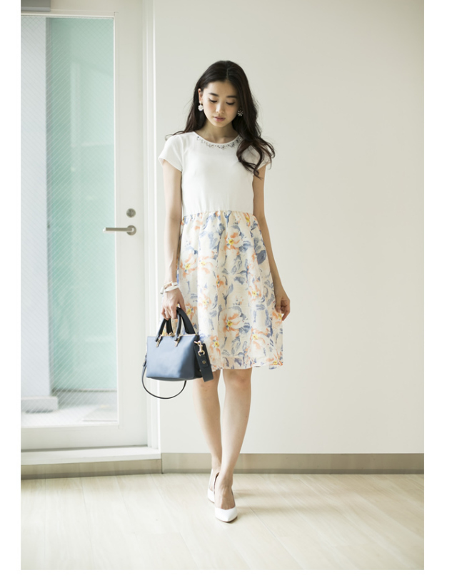 胸元クリアビジュー付き花柄切り替えワンピース Leobur レオバー 15 Summer Collection