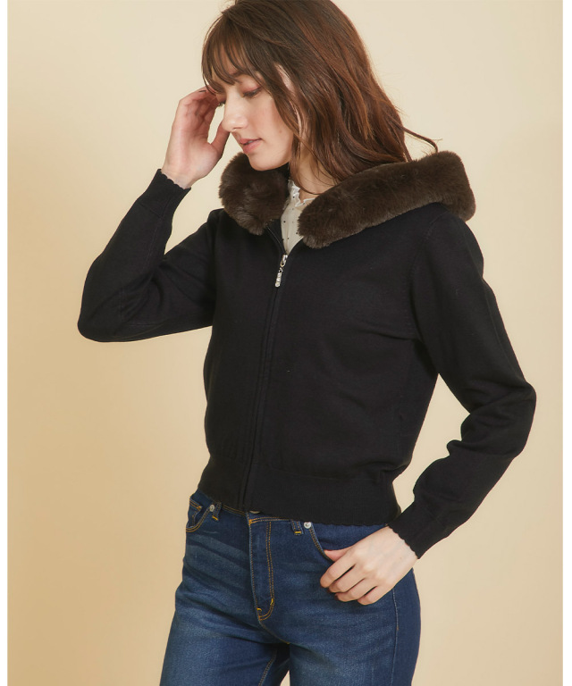 愛らしく彩る取り外し可能なフードファー付きクリアビジューファスナー  