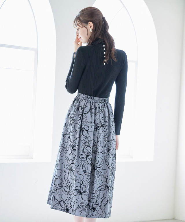フロッキーラインフラワータックフレアスカート