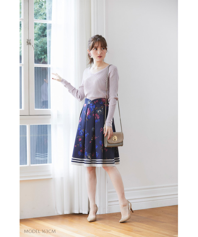 品格漂う上級レディ 配色ライン入りハートウエストフラワープリントフレアスカート