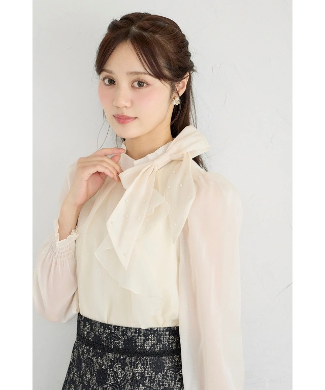 パール装飾サイドリボン付きラッフルフリルブラウス