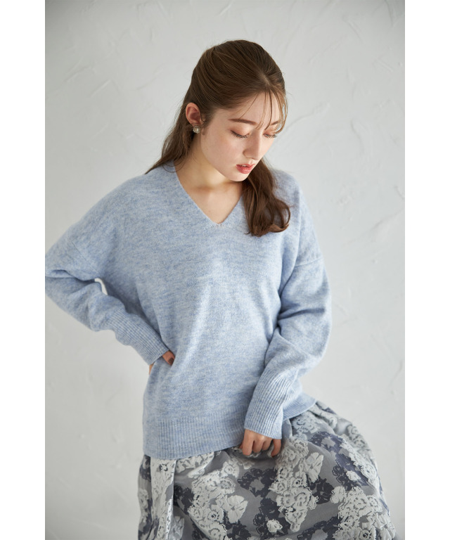 でりおっと KV ドロップショルダーVネックニットプルオーバー