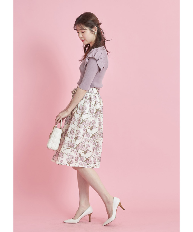 失敗なしで華やかに映えるウエストりぼん付きフラワープリントフレア  