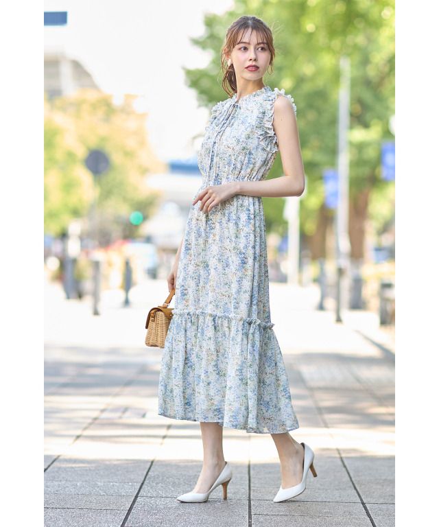 アンティーク フィレレース＆アペンツェル水色小花刺繍 フラワー型リネンドイリー 1-20210911-APC_9392_250x@2x.