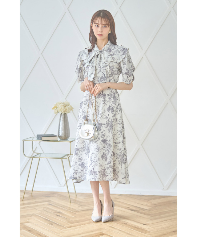 ボウタイリボン×ケープカラーフラワープリントワンピース