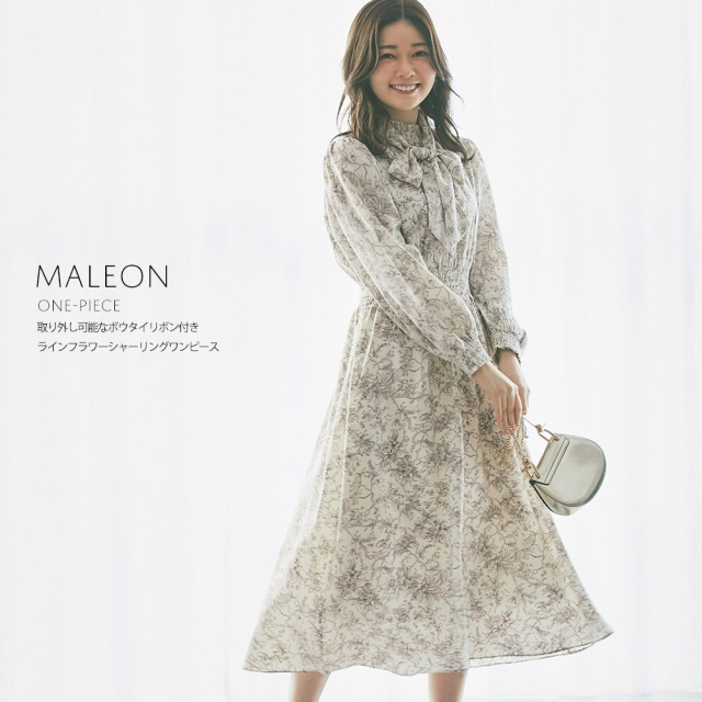 取り外し可能なボウタイリボン付きラインフラワーシャーリングワンピース