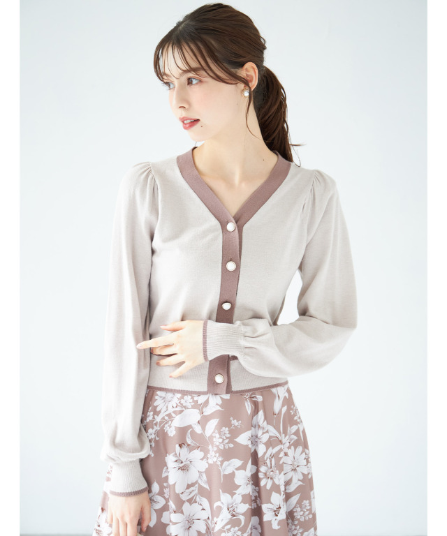 パール風ボタン配色シアバターカーディガン