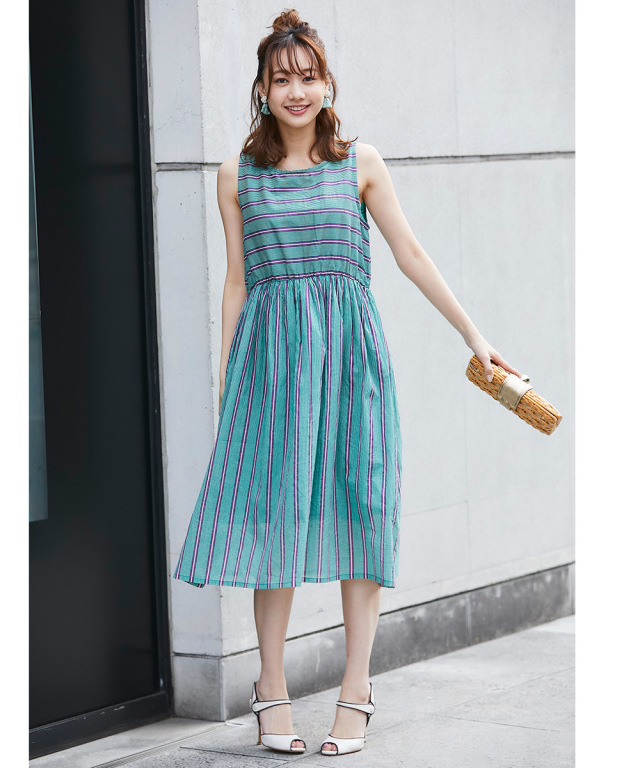 スタイルを旬に魅せるボーダー×ストライプ切替ノースリーブワンピース 