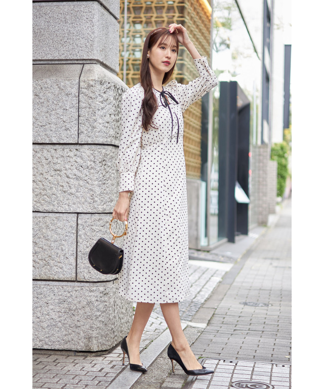 リボン付き配色パフスリーブドットワンピース 