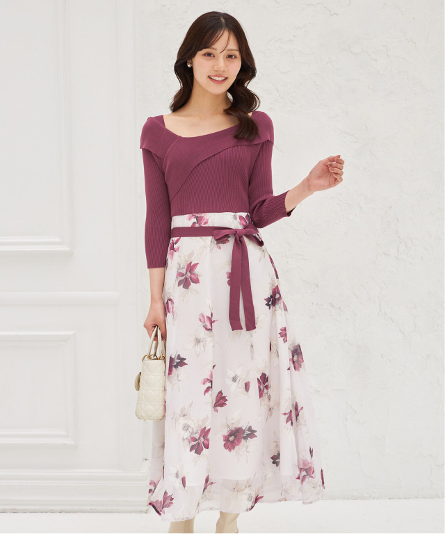 ウエストリボン付きアシメリブニット×フラワードッキングワンピース
