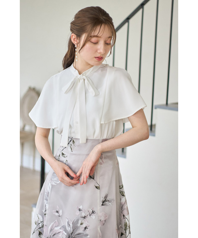 ケープライクフレアスリーブボウタイリボンブラウス
