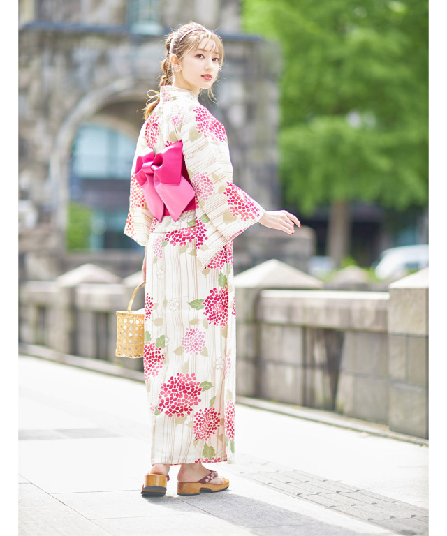 なでしこカラーで夏モテ 紫陽花 ストライプ浴衣