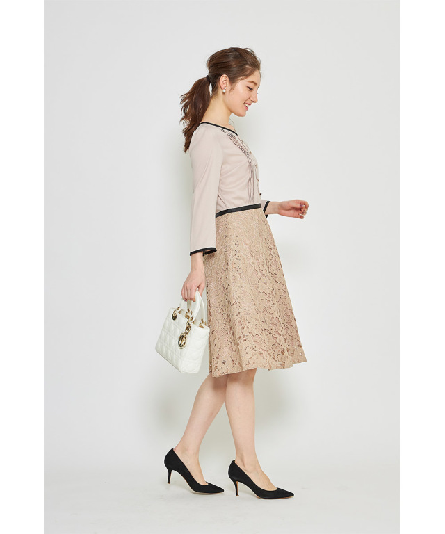 品良く決まる☆レース切替フラワー釦バイカラーワンピース 八分袖ver  