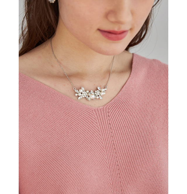 贅沢な輝きを纏うクリアビジュー×パールネックレス【quilis キュリス  