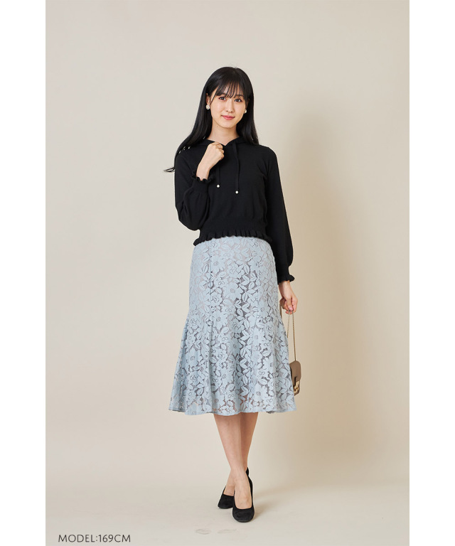 曲線美で魅了する取り外し可能なサスペンダー付きフラワーレーススカート 