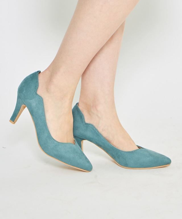 シンプルだけど愛らしい お洒落美人 スエードパンプス