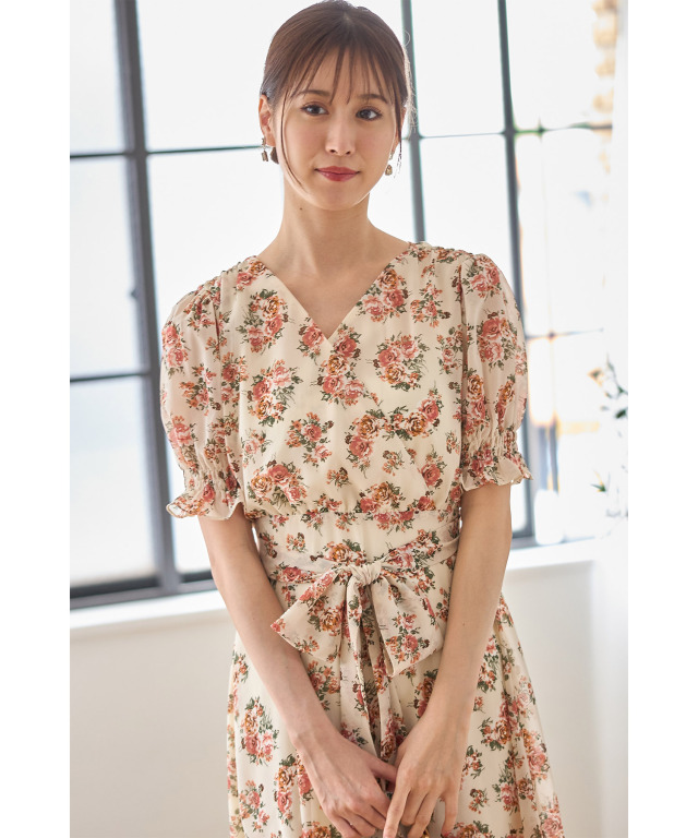 トワエボンボン　花柄　ワンピース フラワープリントドロストスリーブワンピース | La boutique