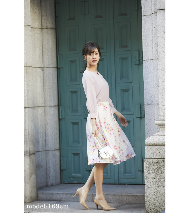 胸キュンな女の子スタイル フラワープリントラップフレアスカート Ritame リターム Tocco Closet トッコクローゼット Collection