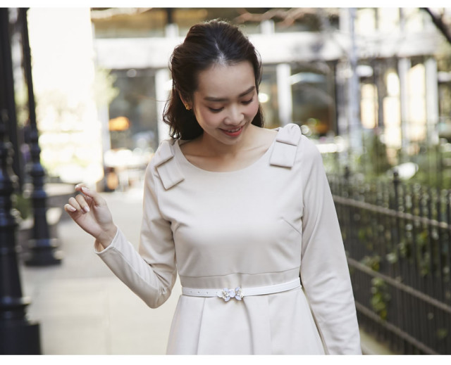 愛くるしい肩りぼん付きウエスト切り替えワンピース Roanis ロアニス 17 Tocco Closet Collection