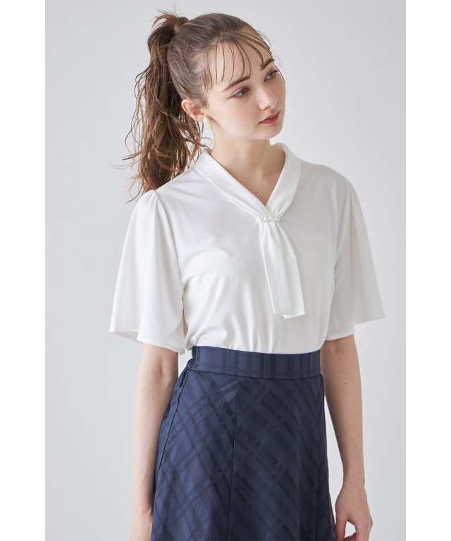 パール付きボウタイブラウス