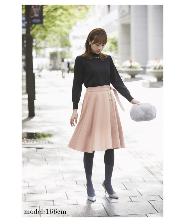 安定のお嬢さんフラワービジューつきリングベルトフレアスカート 