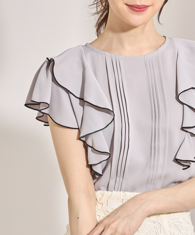 ピンタック×ラッフルフリル配色ブラウス