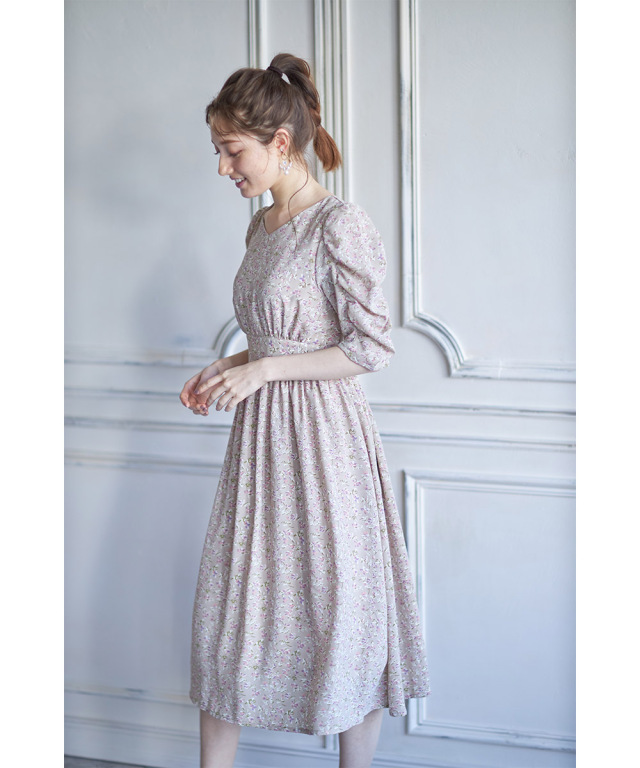 美品✨現行 ケイミー ブルーフォンセフラワーギャザーワンピース ストレッチ ストレッチジャージー】キューガーデン 【ひざ丈】ツイスト