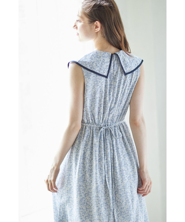 ウエストりぼん付きライン入りショールカラーフラワープリントワンピース