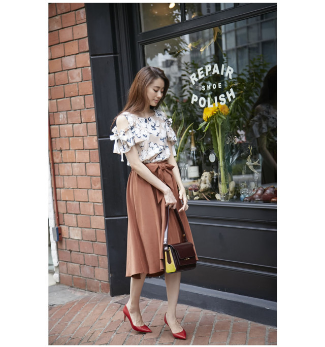 ERIKA CAVALLINI 墨絵花柄シルクブラウス ERIKA CAVALLINI 墨絵花柄シルクブラウス