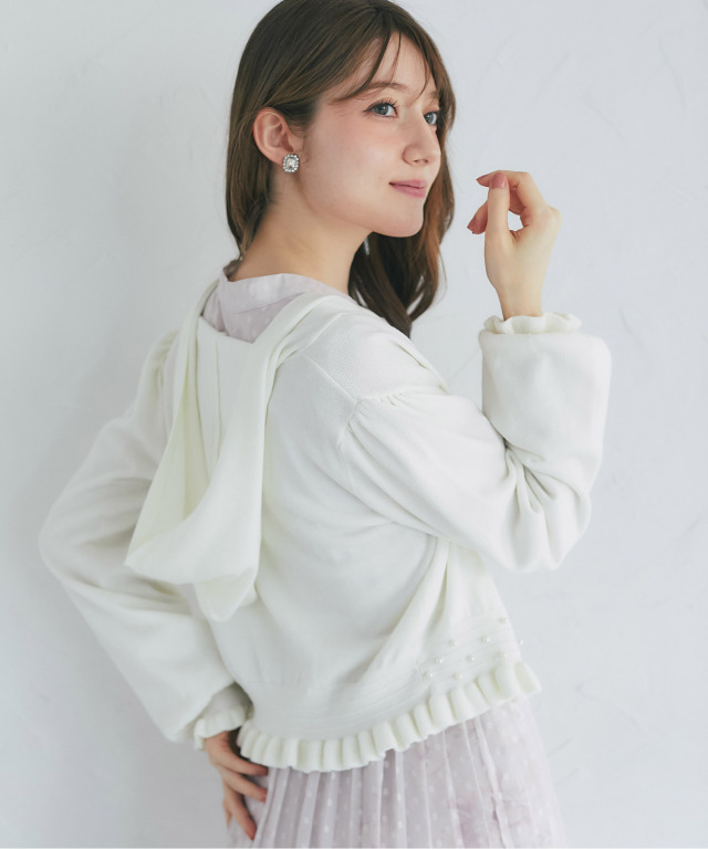 パール＆フリル付きラメ入りニットパーカー