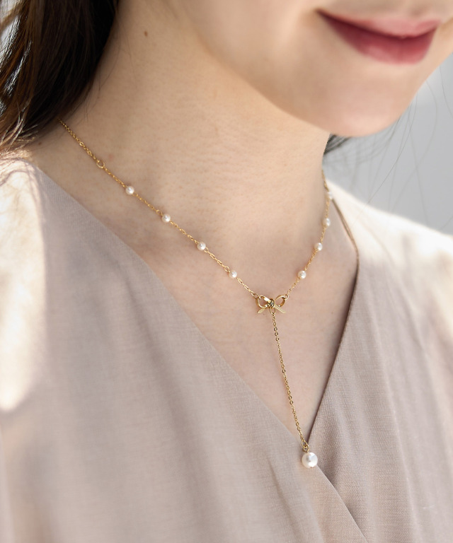 リボン×パールネックレス 