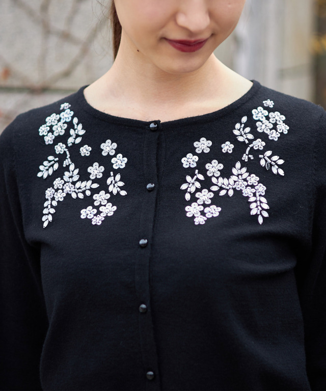 スパンコールフラワー刺繍カーディガン