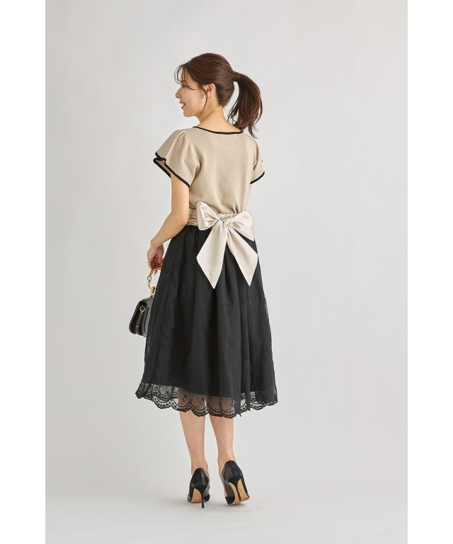 後ろリボン付きフラワー刺繍スカラップレースフレアスカート 