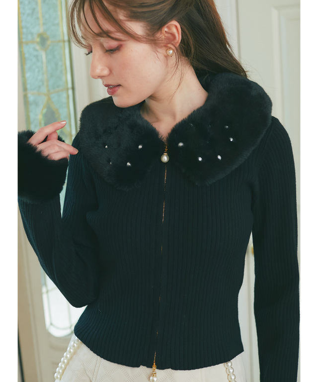 取り外し可能なファー付きパール装飾ジップリブニットプルオーバー