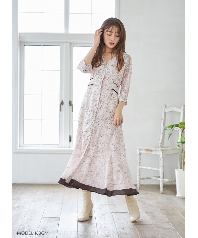 ウエストりぼん付きパール釦水彩ラインフラワープリントワンピース Toccoが提案する秋のデート服