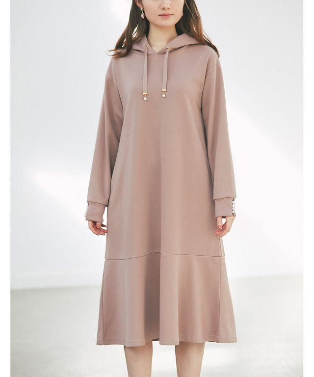 大人レディのための上品リラクシー♪パール付き裾フレアパーカーワンピース 