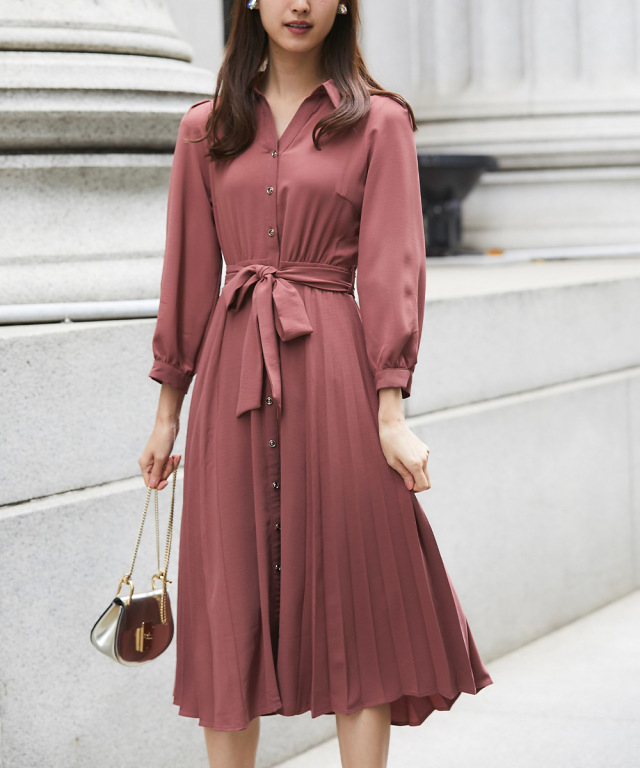 ひらりと揺れて艶っぽいウエストりぼん付きプリーツ切替シャツワンピース